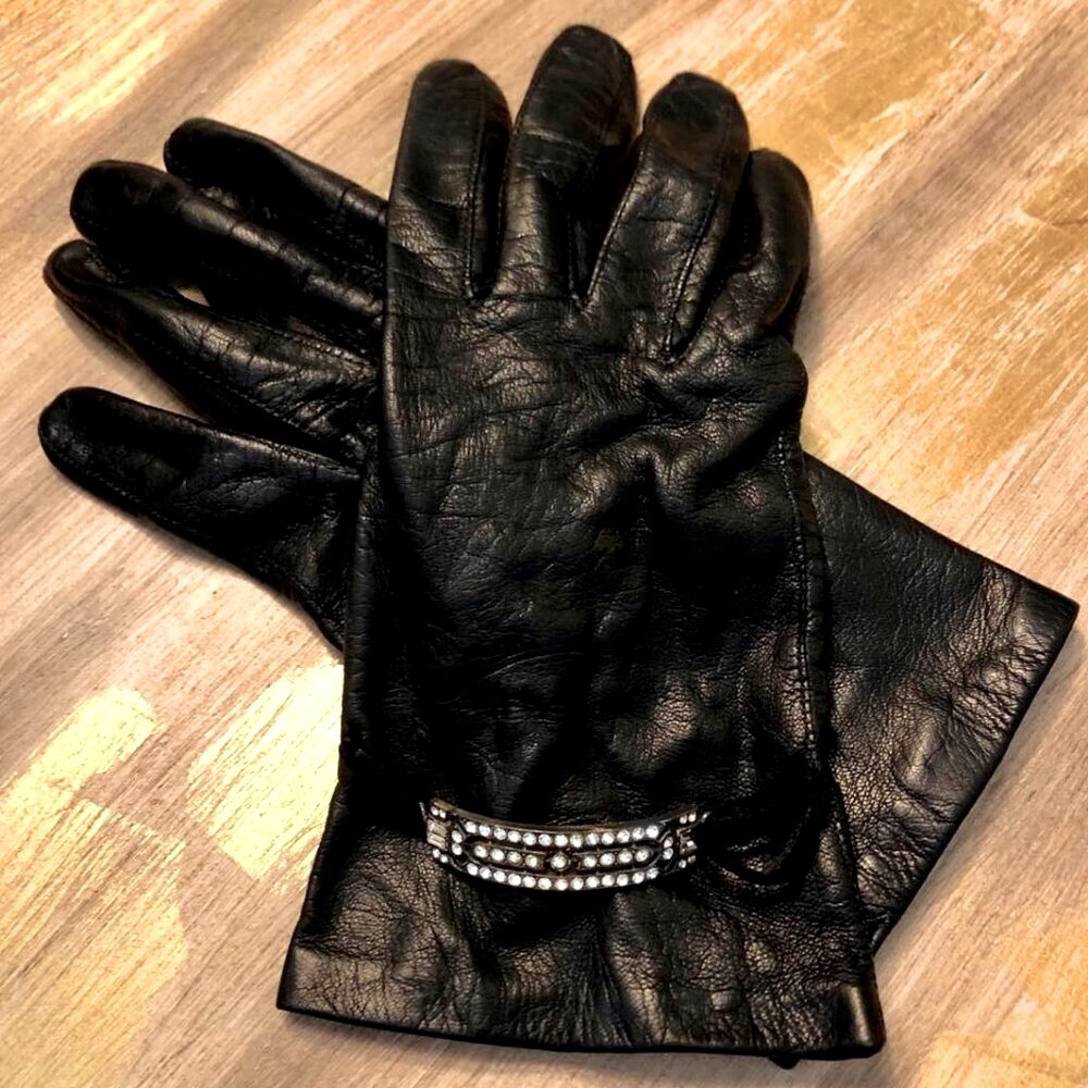 PORTOLANO Lambskin Leather Silk Lined Gloves w Jeweled Bracelet S MSRP $250